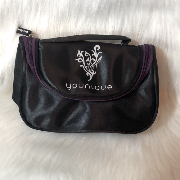 Younique Makeup Sample Case, Makeup Case, Charms & Pin - Picture 5 of 7